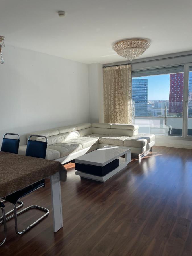 Fira De Barcelona City View Apartment With Garage Parking Л'Успіталет-да-Любрагат Екстер'єр фото