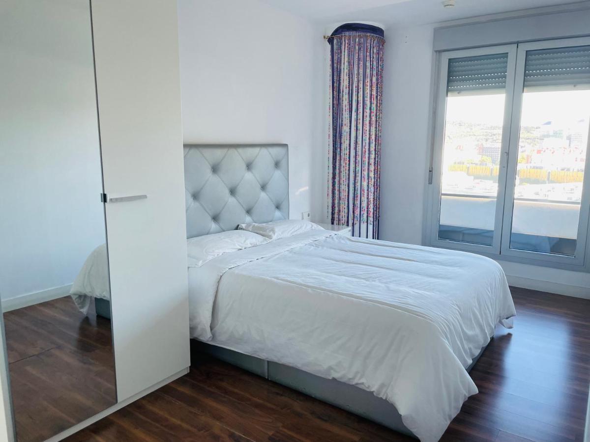 Fira De Barcelona City View Apartment With Garage Parking Л'Успіталет-да-Любрагат Екстер'єр фото