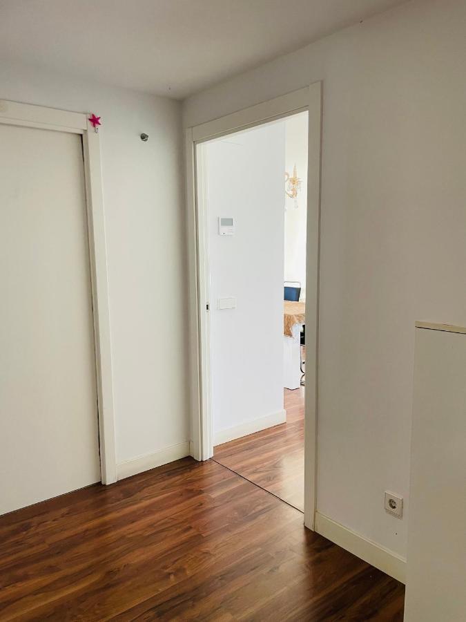 Fira De Barcelona City View Apartment With Garage Parking Л'Успіталет-да-Любрагат Екстер'єр фото