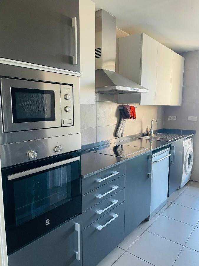 Fira De Barcelona City View Apartment With Garage Parking Л'Успіталет-да-Любрагат Екстер'єр фото